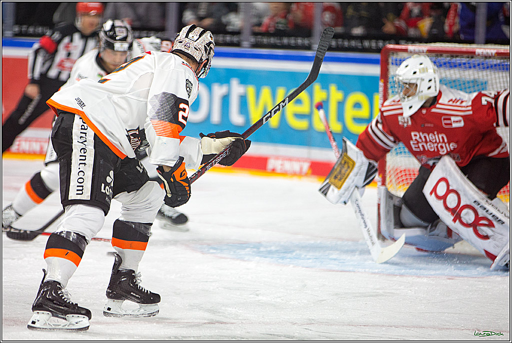 PENNY DEL; Koelner Haie- Loewen Frankfurt; Koeln, 18.12.2022